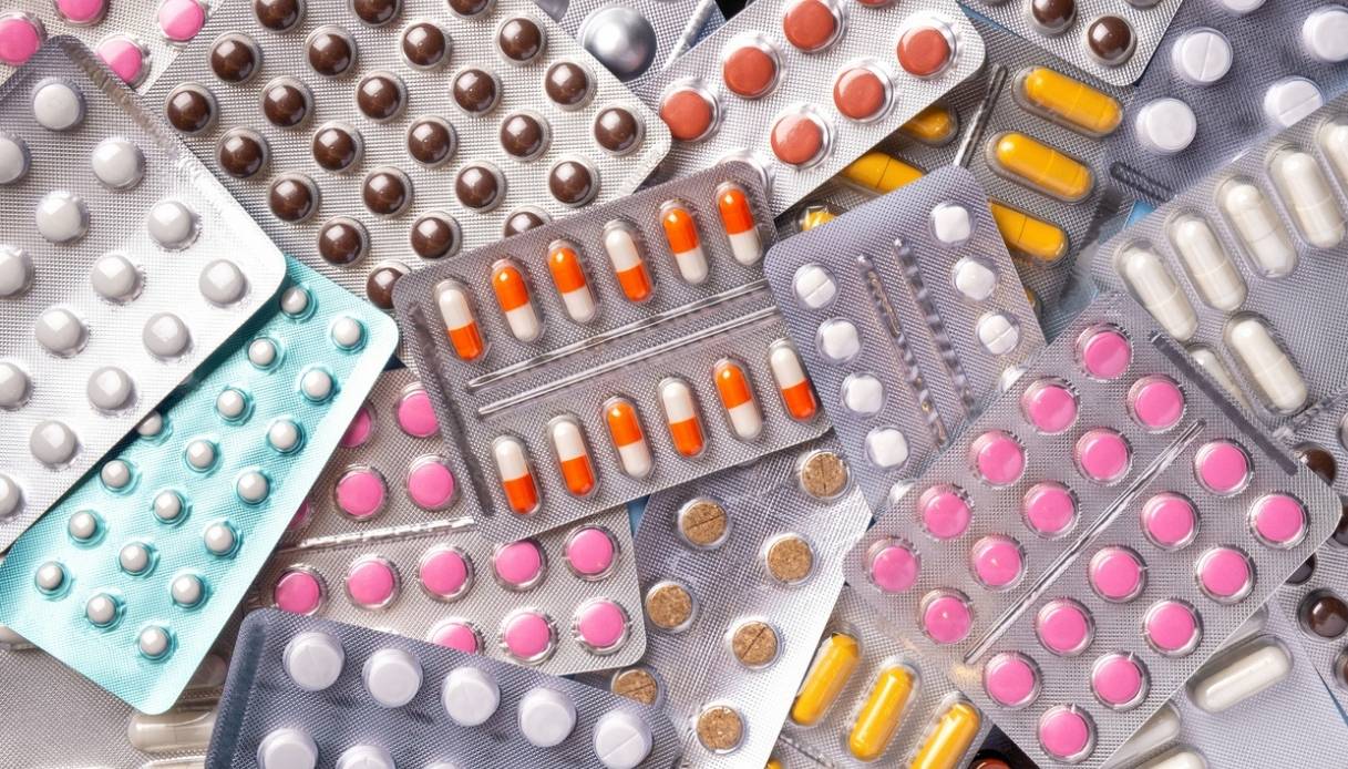 Si risparmia davvero acquistando i farmaci generici?