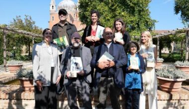 a Venezia i vincitori del primo “Premio Letterario Giovani Lettori” di Venice Gardens Foundation. La bellezza come ponte tra bambini ed ecosistemi- Corriere.it