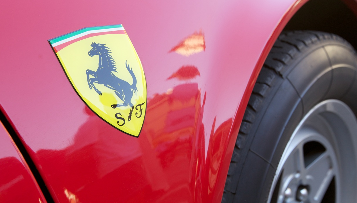 Ferrari Elettrica, tutto pronto per il debutto: ecco quando arriverà