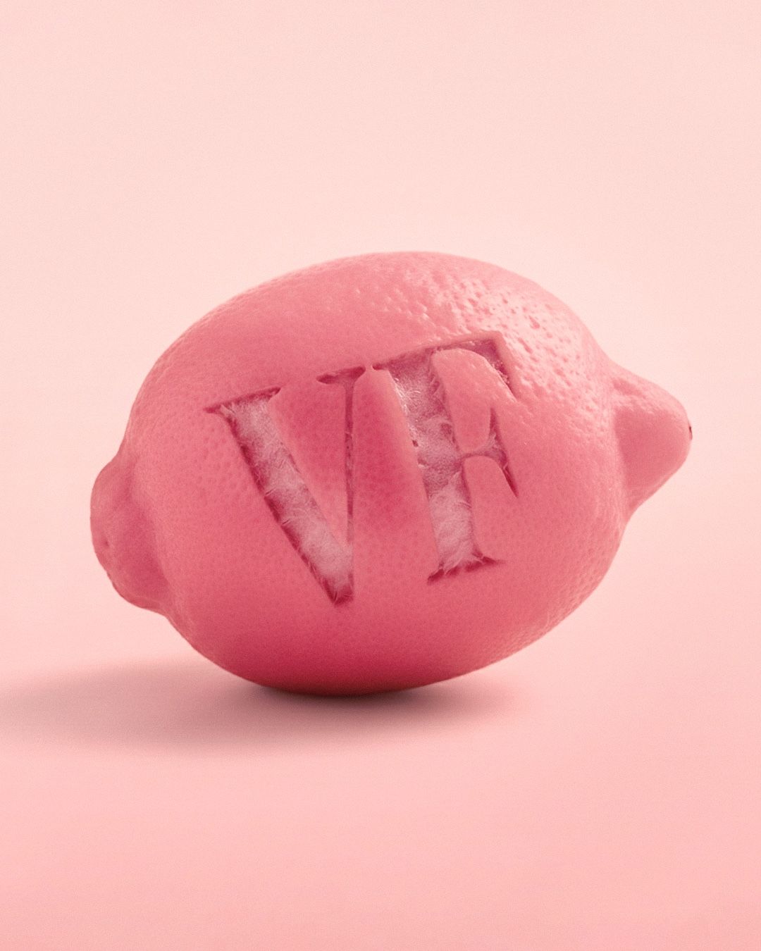 Chi è Francesco Vullo artista e ideatore di The Pink Lemonade realtà darte contemporanea che curerà la pagina Instagram...