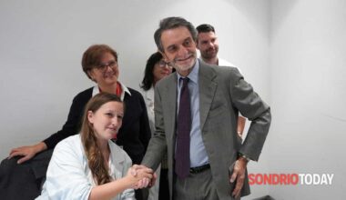 Vaccino antinfluenzale: Attilio Fontana dà l'esempio