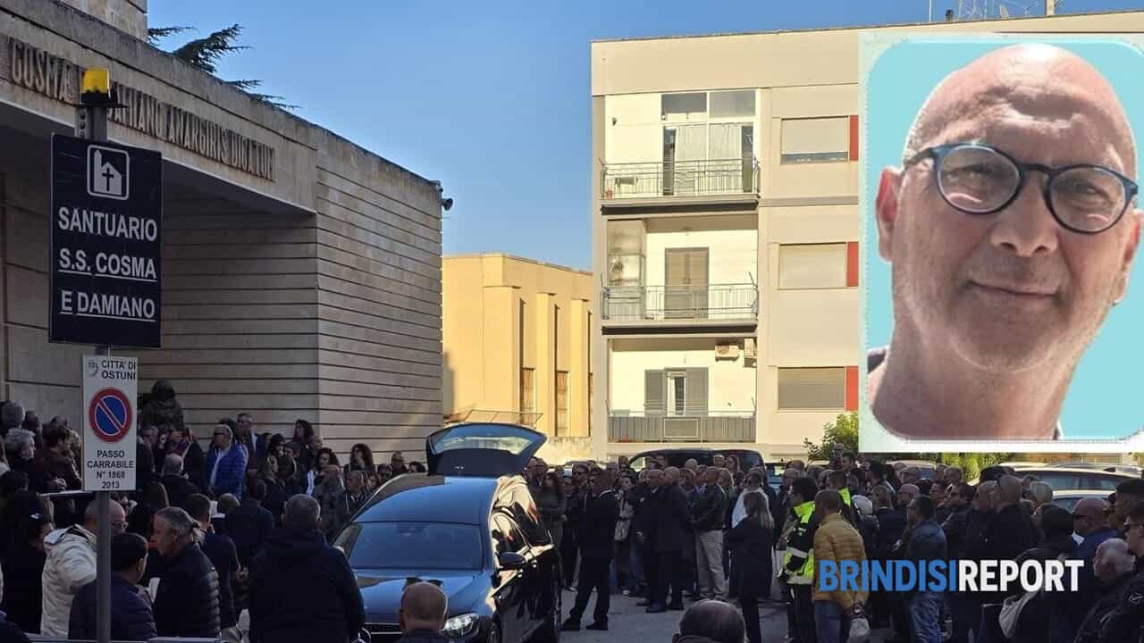 L'ultimo saluto a Oronzo Epifani, la moglie: "Chiedo che tutto ciò non venga dimenticato"