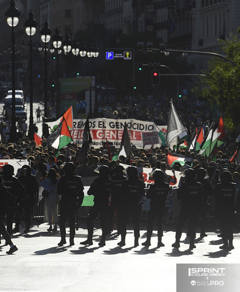Vuelta Espana 2025, ultima tappa MAdrid, protesta pro Palestina, disordini, tappa annullata