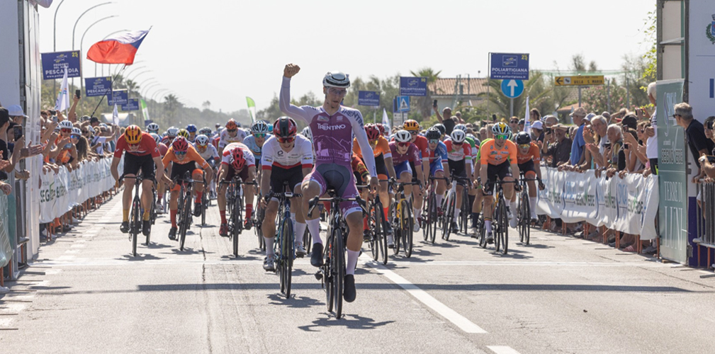 Giro della Lunigiana 2025, Alessio Magagnotti vince a Marina di Massa (foto Giro della Lunigiana)