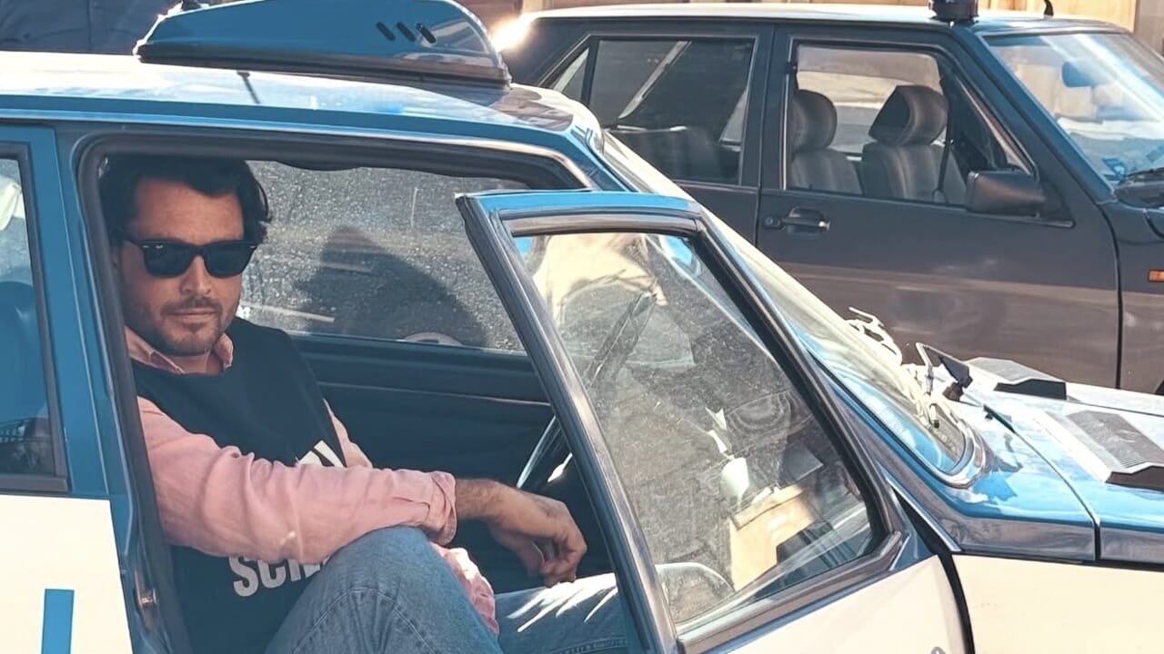 Gero Natale nei panni di un agente della scientifica