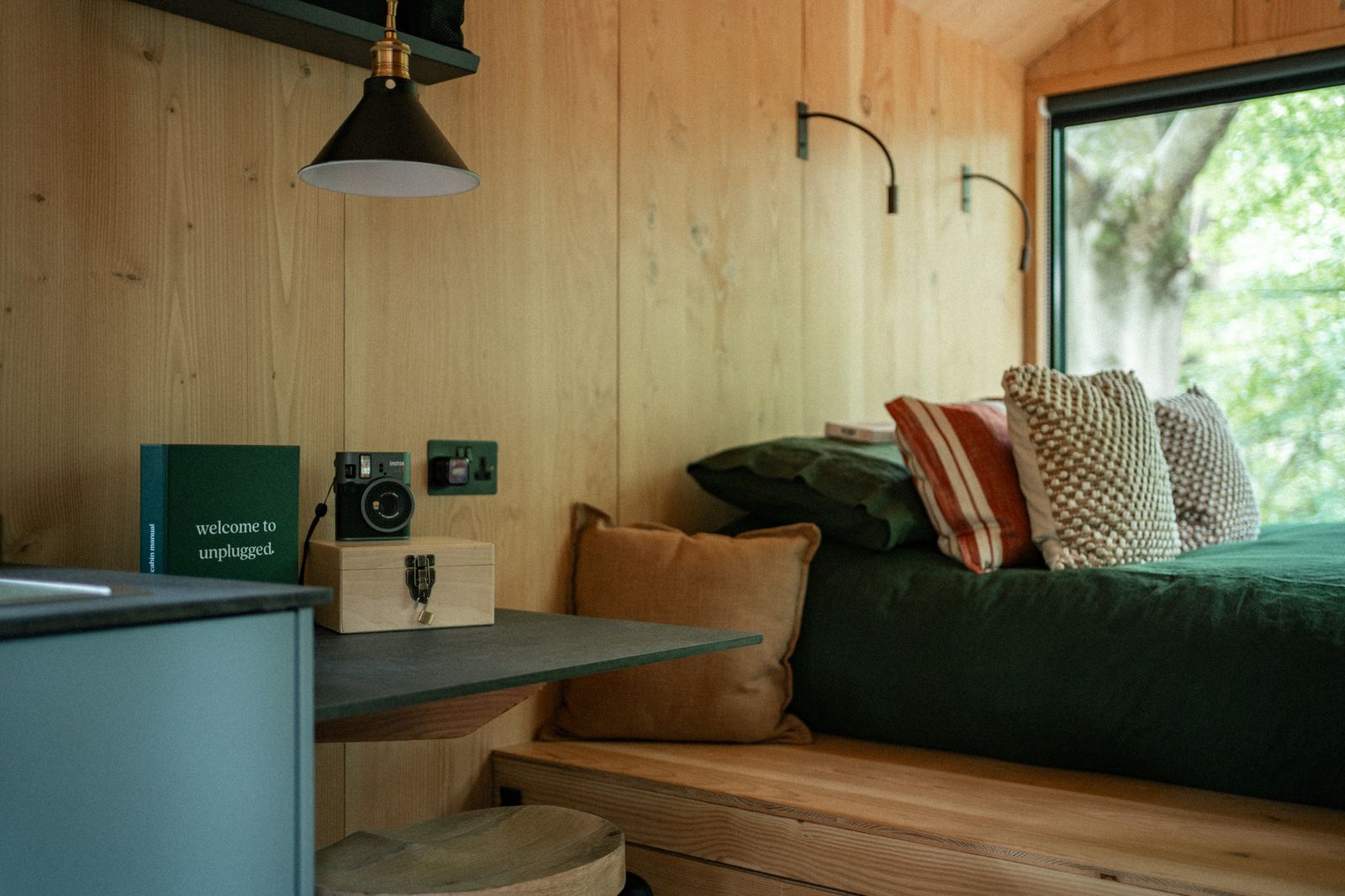 piattaforma letto finestra sul verde