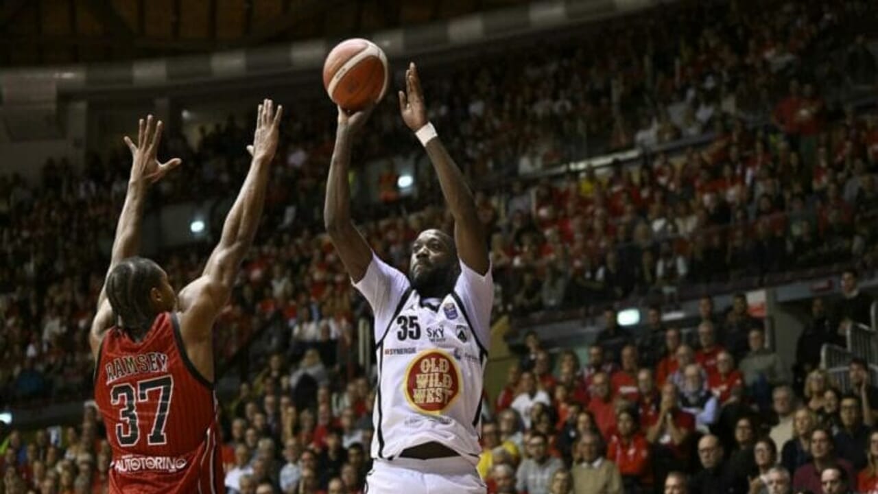 Udine cede a Trieste in Serie A1, il derby è giuliano