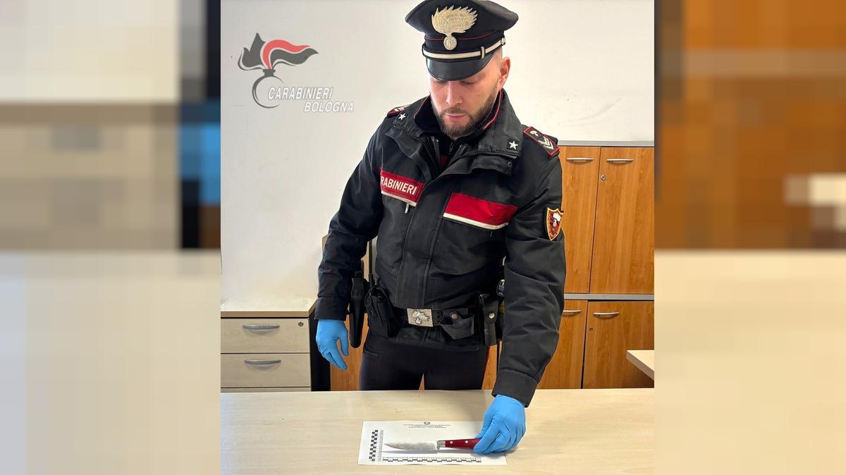 accoltella il padre dopo una lite in casa, arrestato 18enne