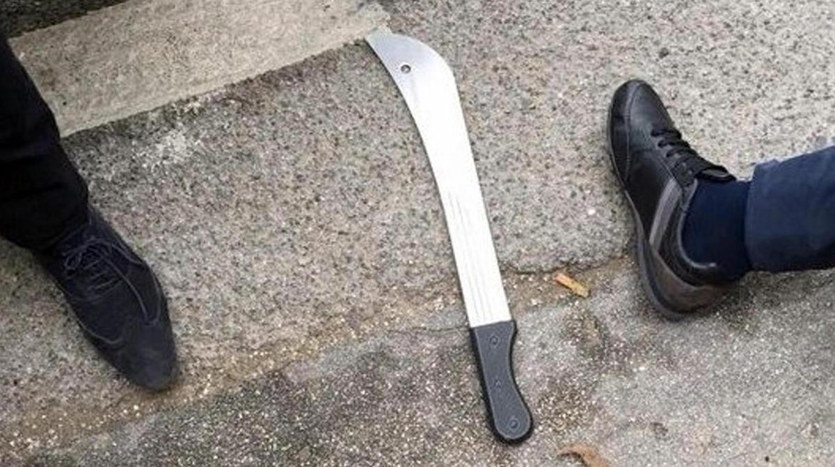 Milano, aggredisce due persone con un machete: arrestato 19enne tunisino