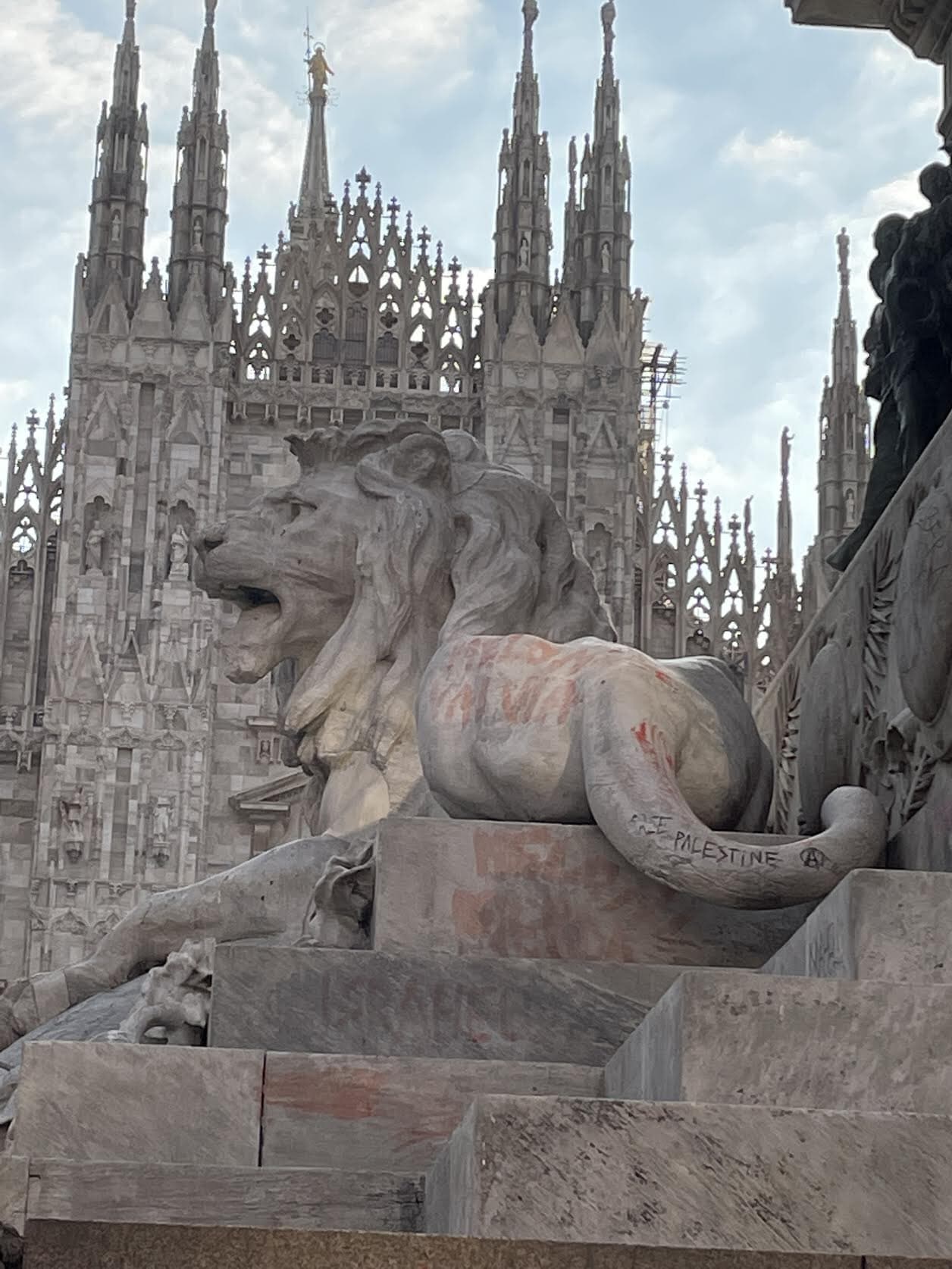 Il monumento dopo la pulizia