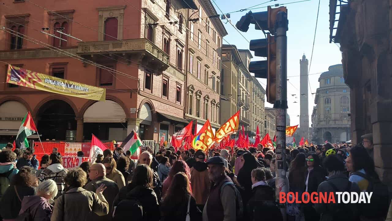 tutto ciò che succede a Bologna