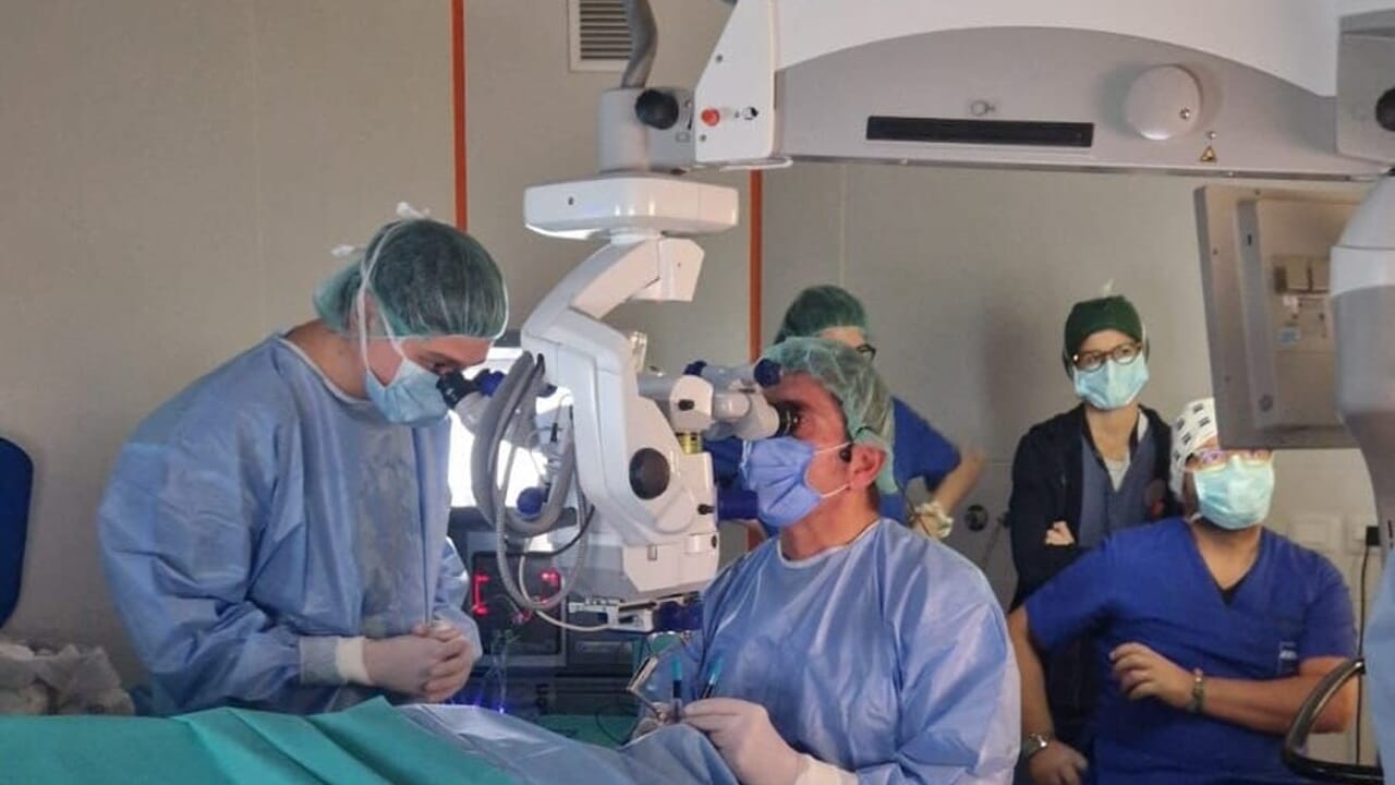 Policlinico di Bari, nuova terapia genica contro la maculopatia