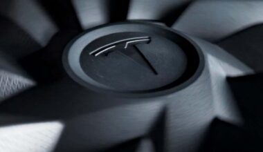Tesla annuncia una presentazione "epica": di cosa si tratta?