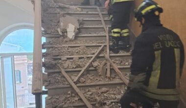 Roma, crolla il tetto della scuola Piaget Diaz. studenti evacuati