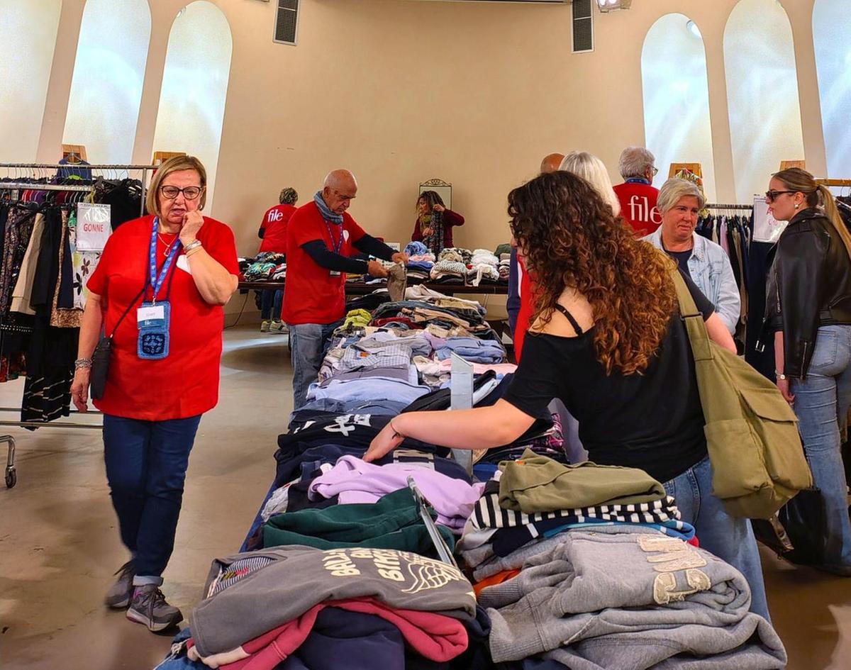 Il Vintage Market che aiuta File