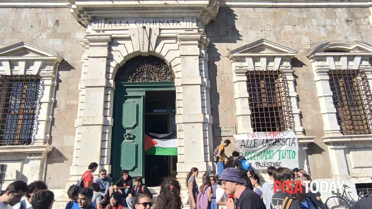 gli studenti occupano anche il Rettorato