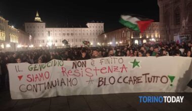 Torino scende di nuovo in strada, in piazza Castello