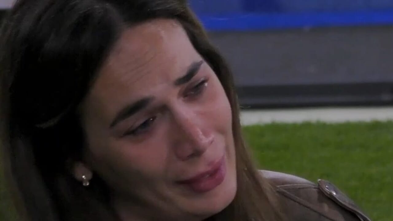 "Sono una donna trans". La reazione delle coinquiline