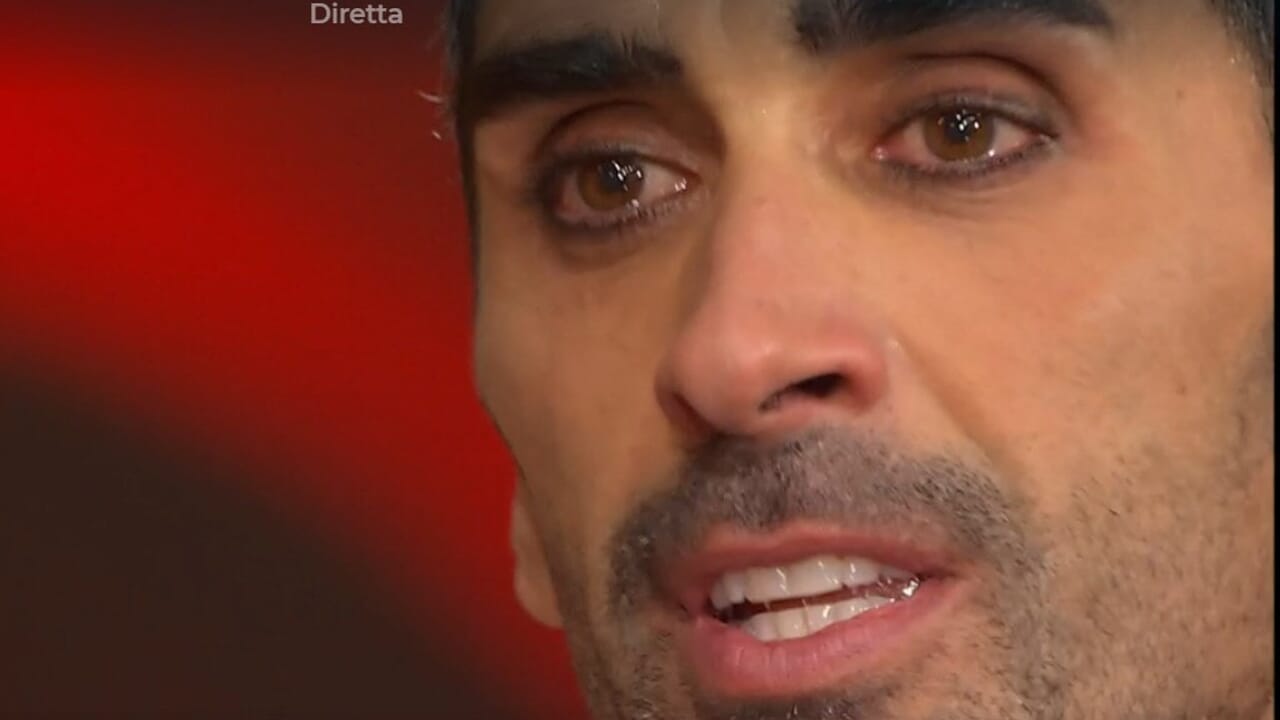 le lacrime di Magnini (per Rosolino). Lucarelli stronca Marcella: "Trash!"