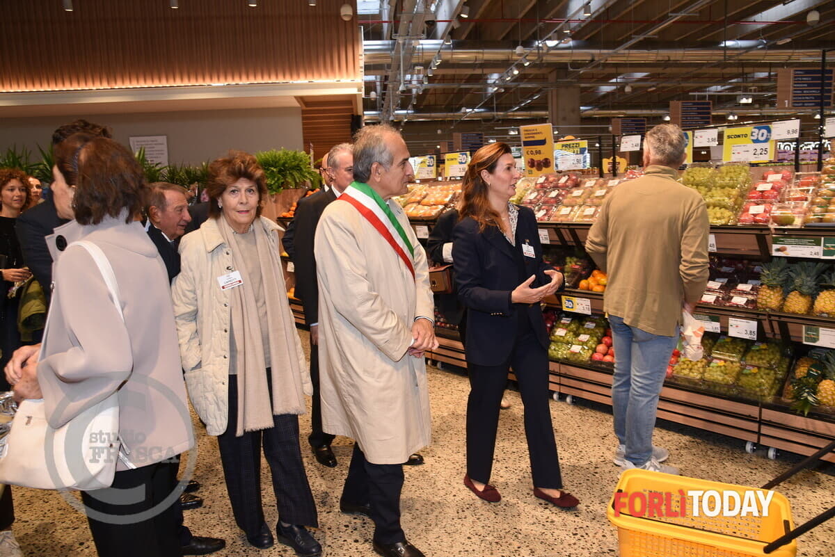 Inaugurazione Esselunga 2