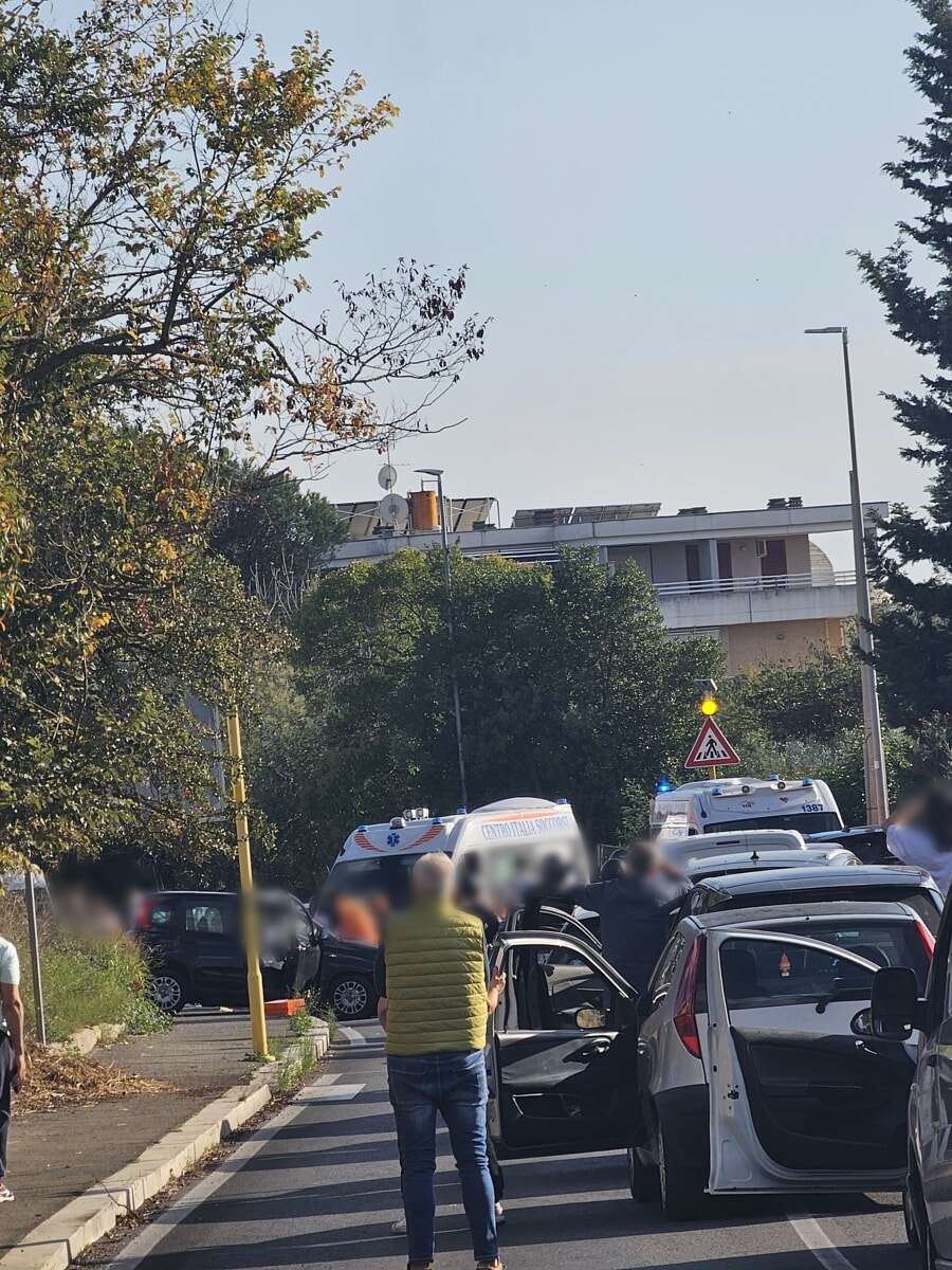 Incidente via Valla Muricana (foto facebook Sei di Valle Muricana se)
