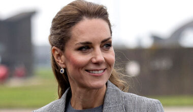 sguardi audaci, mani in tasca e top grigio