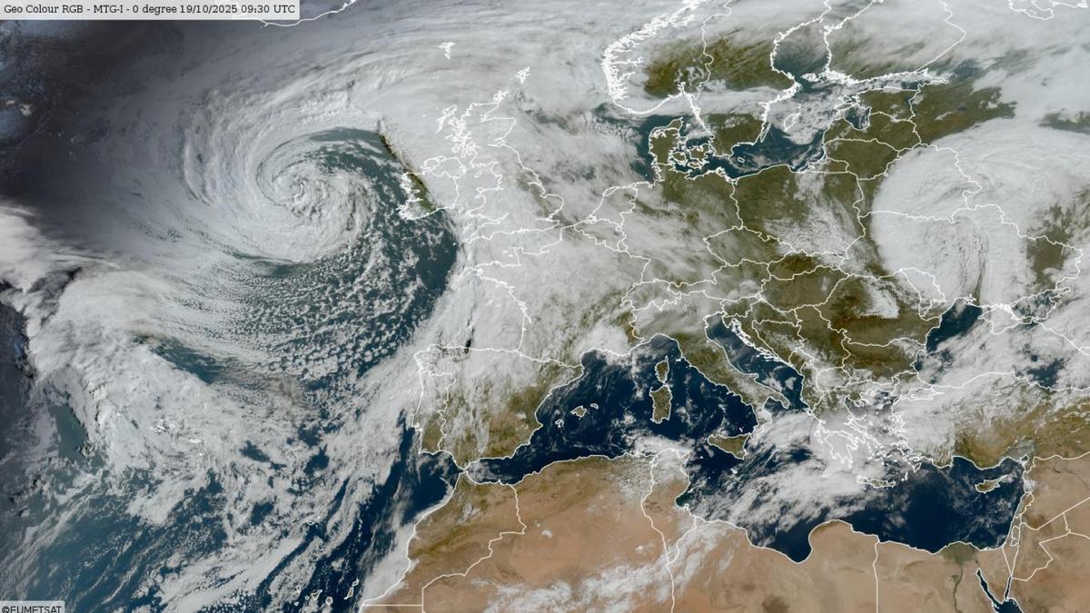 Tanti saluti all'ottobrata, in Toscana arriva la pioggia (ma non il freddo). I temporali potrebbero essere molto intensi