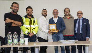 La città dal grande cuore. Ecco un altro defibrillatore: "La vita bene prezioso"