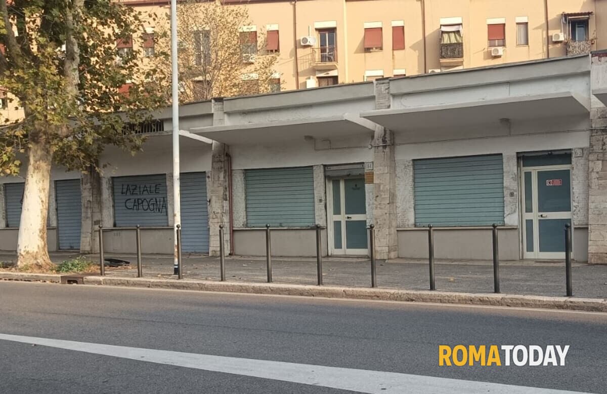 La scritta Laziale Capogna