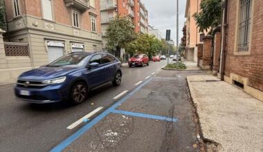 Omicidio a Modena, coltellate nella notte: muore in ospedale