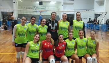 le atlete dell'Aurora Volley Brindisi ai nastri di partenza