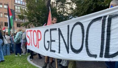 Lecco, attivisti in piazza per Gaza e sanitari in flash mob
