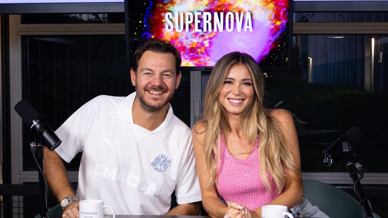 "Essendo tedesco è molto freddo, gli dico di sorridere ai paparazzi"