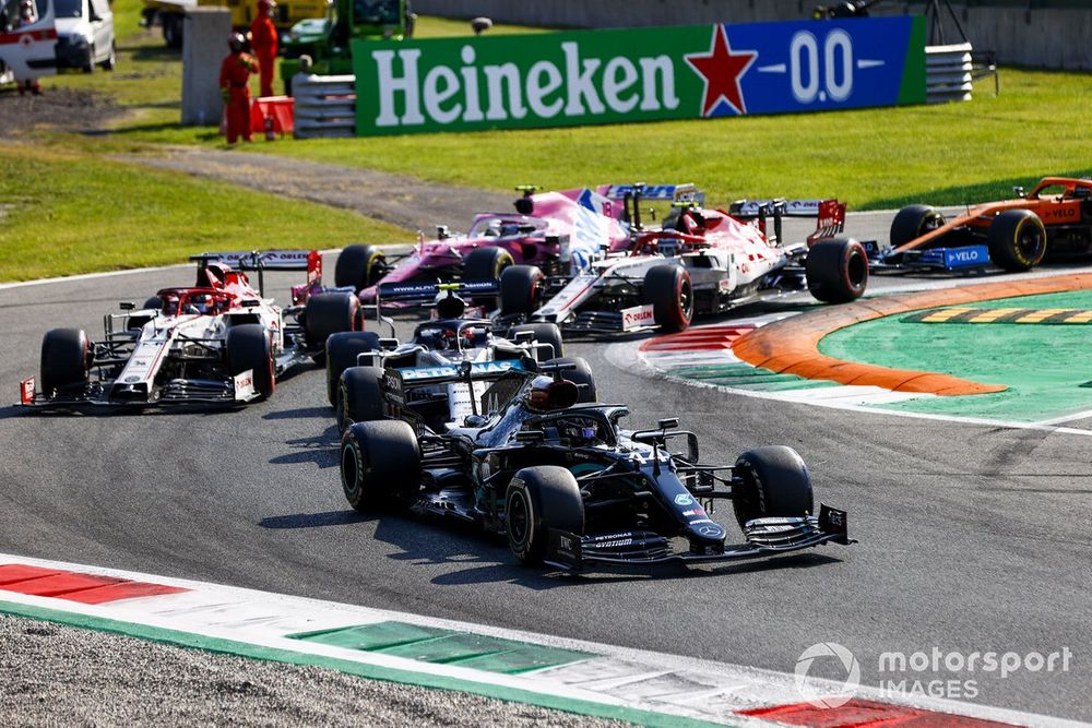 Lewis Hamilton, Mercedes F1 W11 Pierre Gasly, AlphaTauri AT01, Kimi Raikkonen, Alfa Romeo Racing C39 and Lance Stroll, Racing Point RP20 at the restart