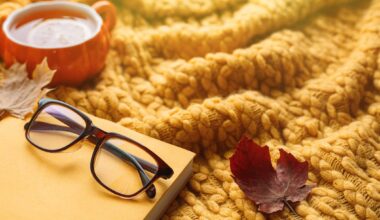 7 libri da leggere in autunno: ecco i romanzi che danno la carica e scaldano il cuore