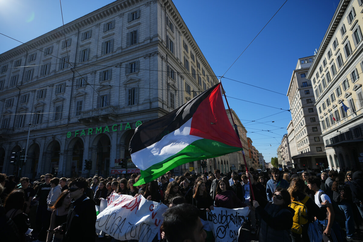 I manifestanti in piazza