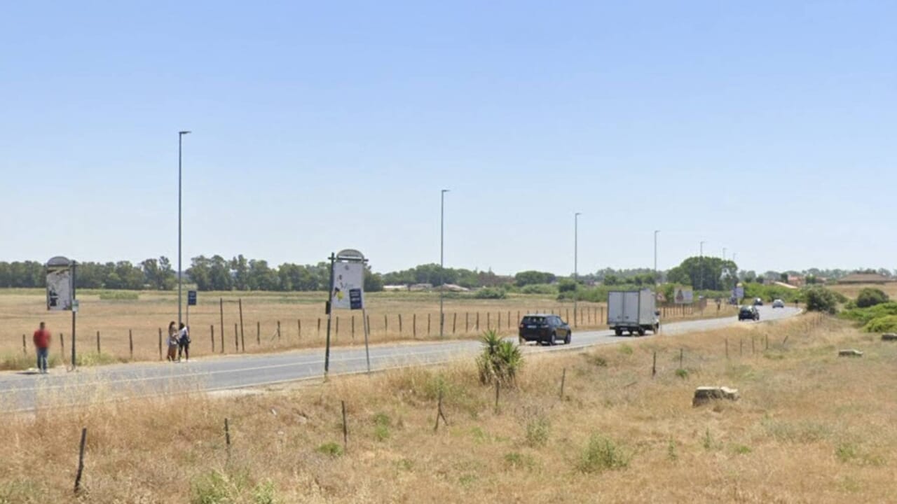 Cinquantenne muore in un incidente in provincia di Roma, feriti anche due palermitani: una è grave