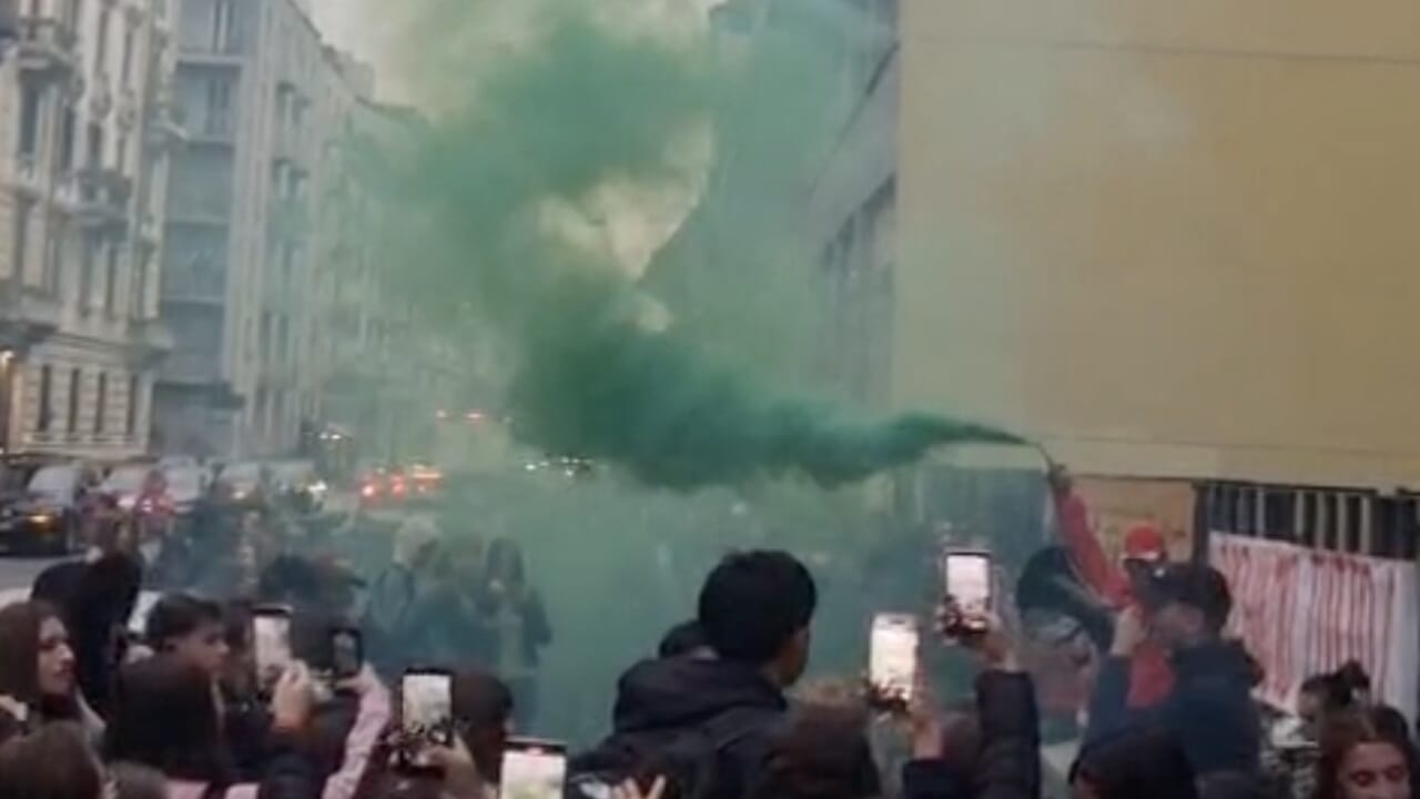 Liceo Virgilio Milano, manifestazione a scuola contro articolo di giornale su Gaza