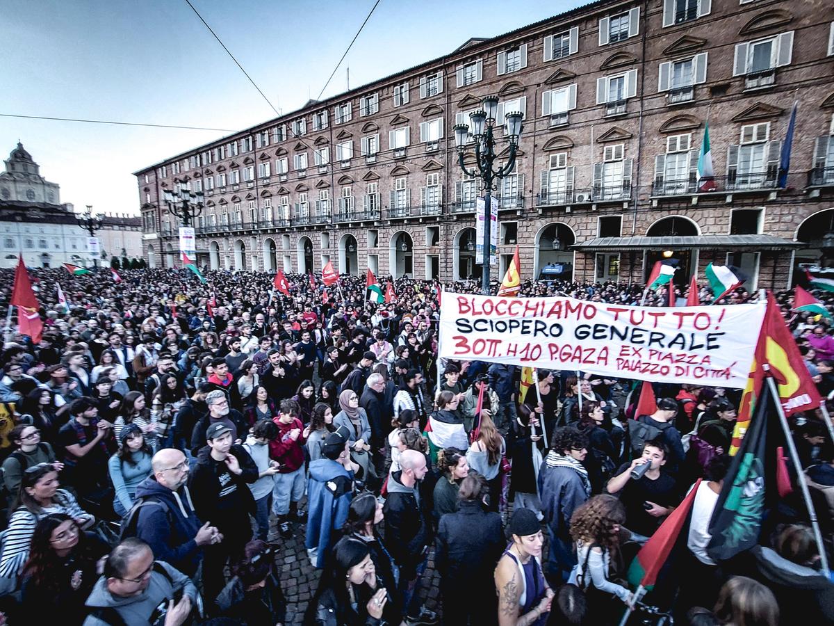 Flotilla, dilaga la protesta in tutta Italia. “A Roma siamo in 50mila”. Torino, Pro Pal devastano le Ogr. Lite governo-sindacati sullo sciopero