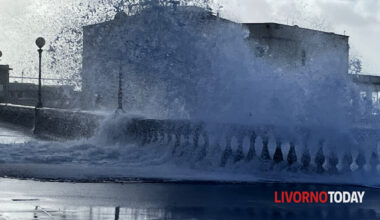 Previsioni meteo Livorno, domenica 26 ottobre allerta gialla per mareggiate