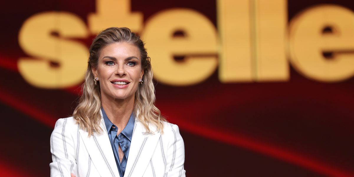 Tra le news su Martina Colombari, struccata a Ballando con le Stelle?