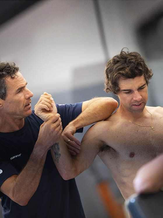 Visite Jayco AlUla all’Istituto delle Riabilitazioni Riba di Torin, Michael Matthews