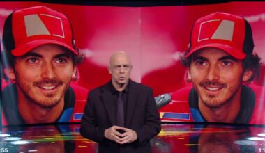 "Paga le tasse qui, lavora anche lui in giro per il mondo"