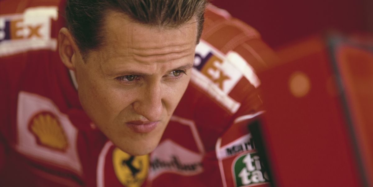Michael Schumacher, venduta all'asta la sua tuta Ferrari del 2000
