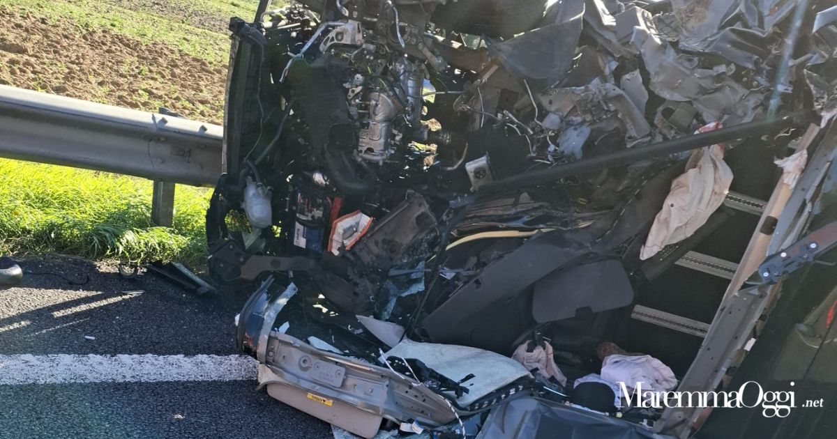 Tragedia sull'Aurelia, tre persone morte nello schianto: ecco cosa è successo