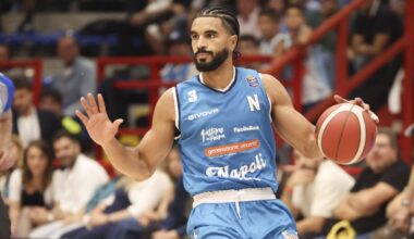 Nazareth Mitrou-Long di Napoli