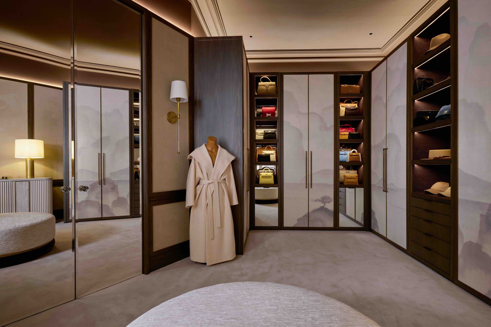 La grande cabina armadio della casa