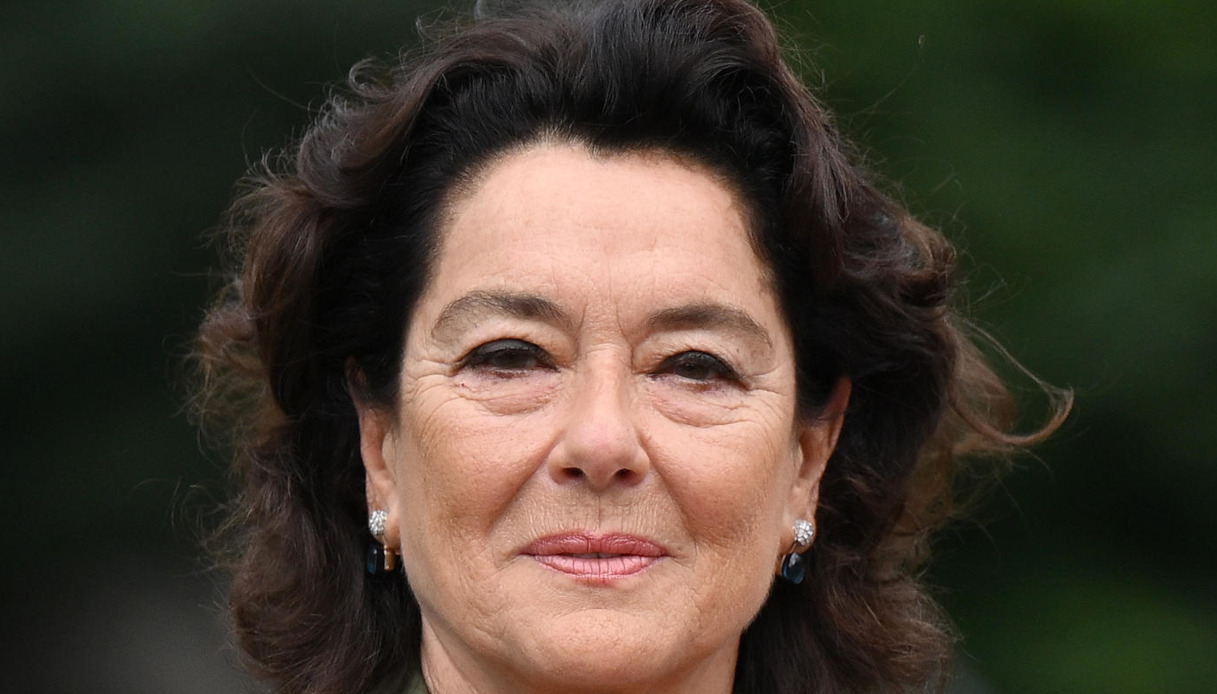 Monica Guerritore operata d'urgenza parla per la prima volta della malattia