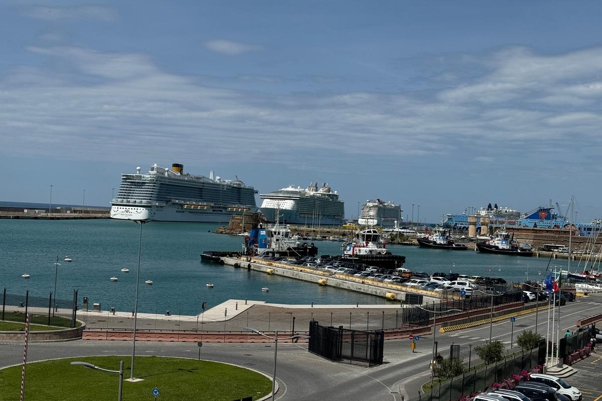 Punto di assistenza sanitaria in porto: mozione di FdI