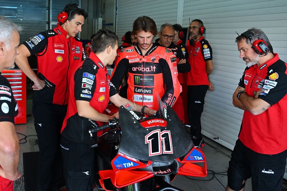 Nicolo Bulega, Ducati Jerez test asimilando el funcionamiento de la GP25 de Marc Márquez